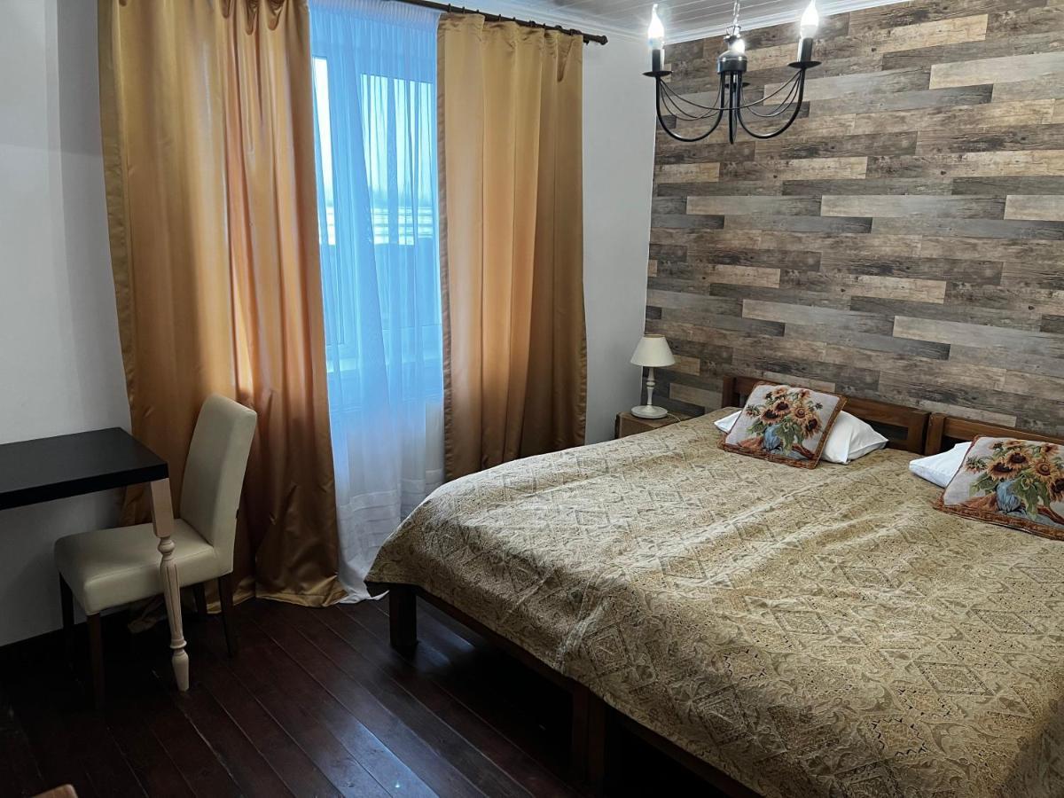 "Дальний Кордон" Hotel Moshchanytsya ภายนอก รูปภาพ